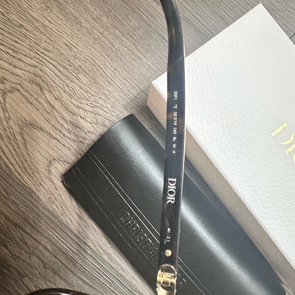 Women’s Dior Stellaire Sunglasses in Tortoise - Picture 2 of 6